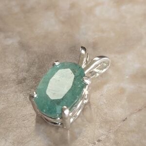 Elegant Silver and Green Emerald Pendant